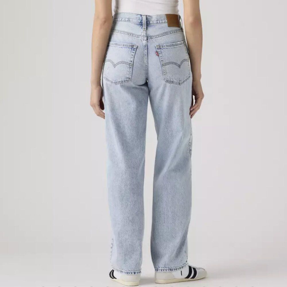 Levi's Premium Baggy Dad Women's Jeans in Fan Flare - Light Wash Sz 24 - Picture 3 of 15